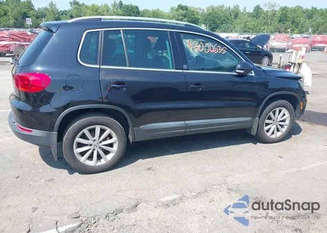 2017 Volkswagen Tiguan 2.0T Wolfsburg Edition z USA, uszkodzony, nr VIN WVGSV7AX1HW505449
